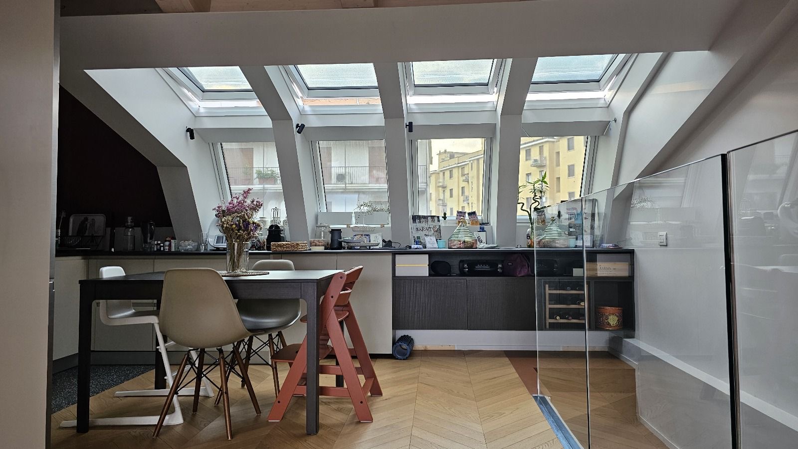 Cucina con finestre da tetto VELUX — detrazione fiscale 50%